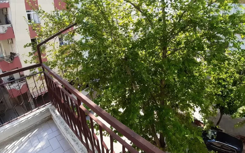 Balkon, Yasaklar, Anneannem
